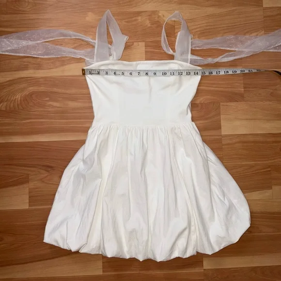 REFORMATION White Enza Square Ribbon Tie Strap Bubble Hem Minidress size 6 Small - Picture 10 of 16